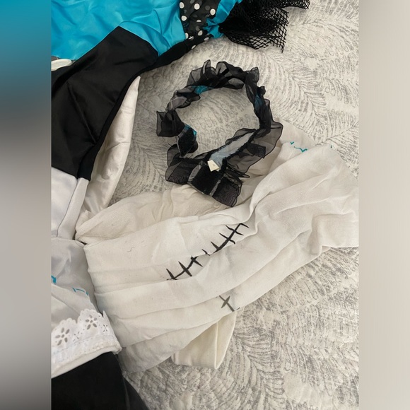 👻 “SHATTERED DOLL” HALLOWEEN COSTUME. SIZE “JUNIOR SMALL”. USED ONCE. SO CUTE! - Picture 5 of 12